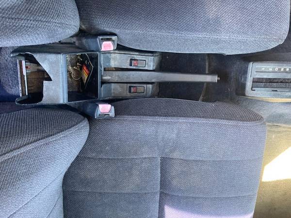 Volvo-240-dl-1990-7