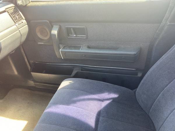 Volvo-240-dl-1990-8