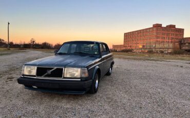 Volvo-240-dl-1990-blue-1