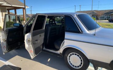 Volvo-240-dl-1990-silver-2