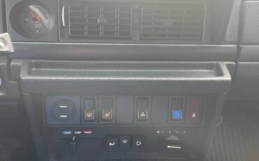 Volvo-240-estate-1992-grey-4