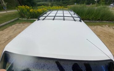Volvo-240-wagon-1992-white-23