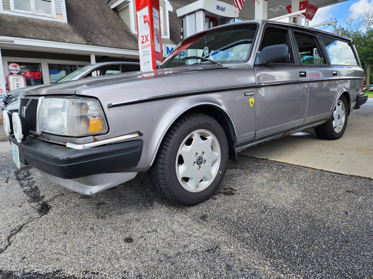 Volvo-240dl-wagon-1992-26