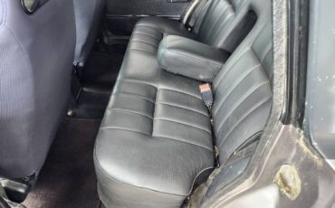 Volvo-240dl-wagon-1992-29