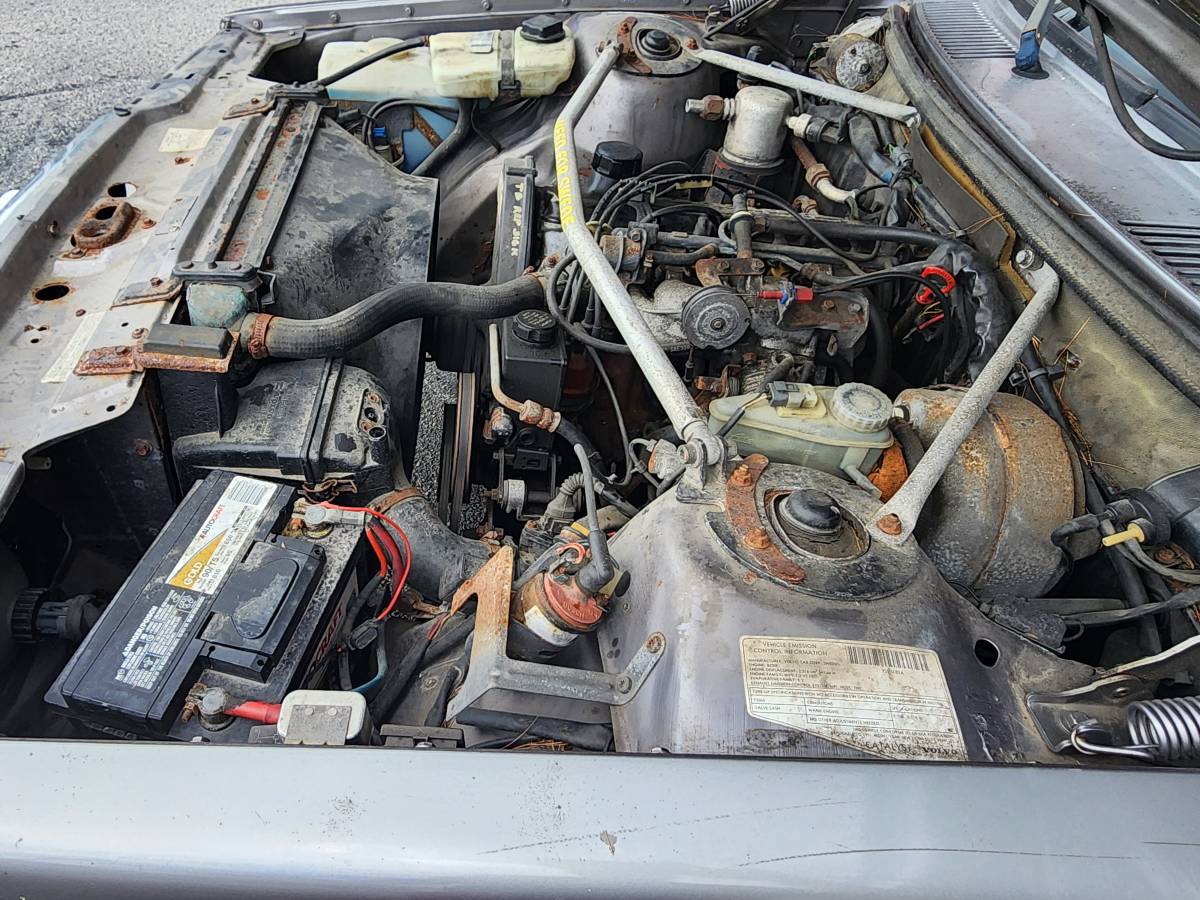 Volvo-240dl-wagon-1992-32
