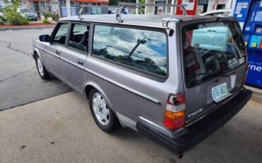 Volvo-240dl-wagon-1992-5