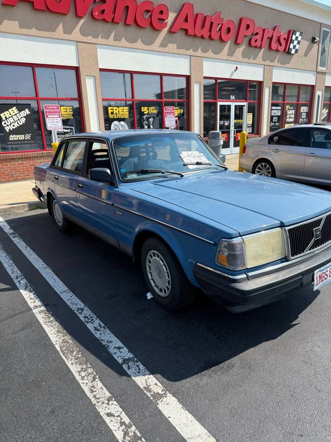 Volvo-244-1986-blue-10
