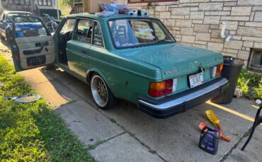 Volvo-244-dl-1979-green-4