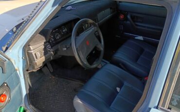 Volvo-245-1980-blue-1