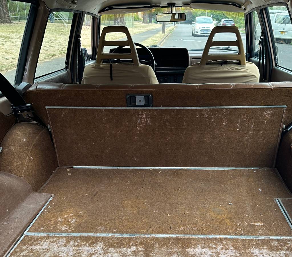 Volvo-245-1981-brown-4