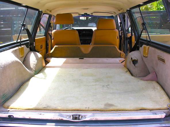 Volvo-245-1990-11