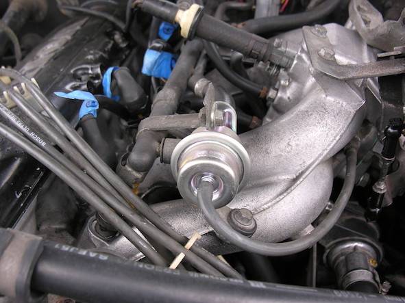 Volvo-245-1990-15