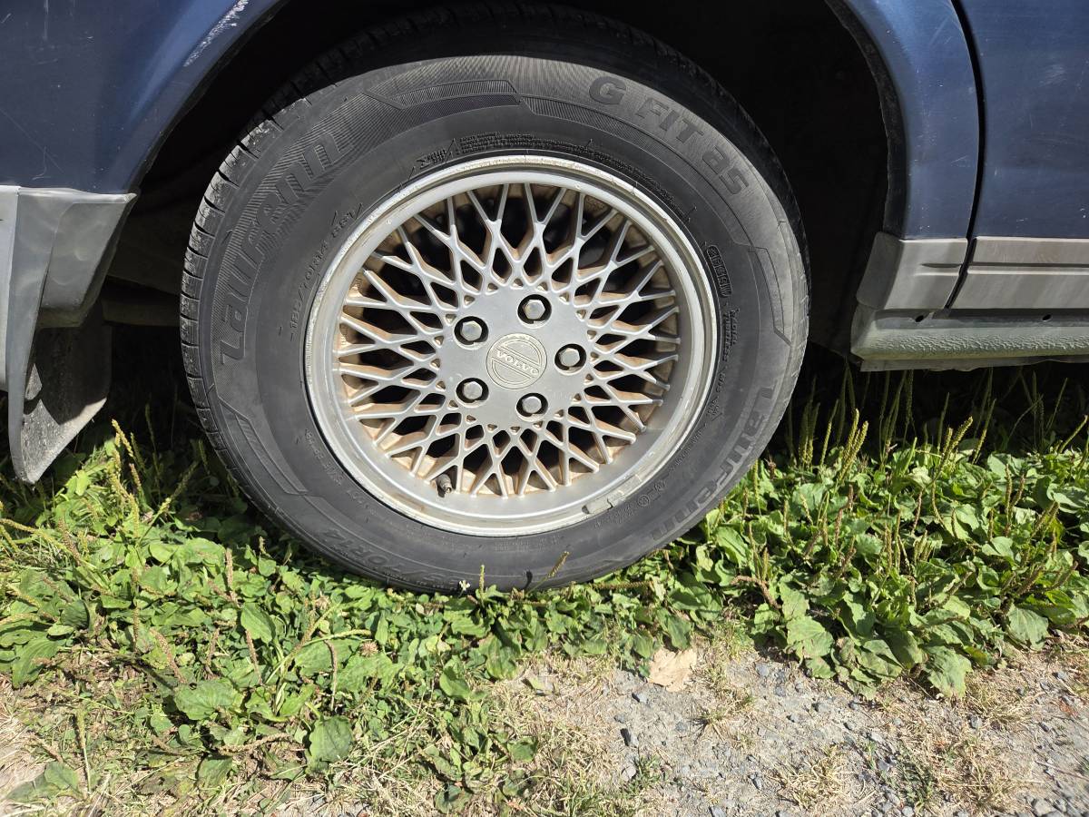 Volvo-245-1993-blue-13