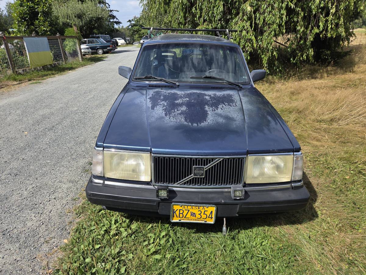 Volvo-245-1993-blue-2