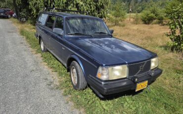 Volvo-245-1993-blue