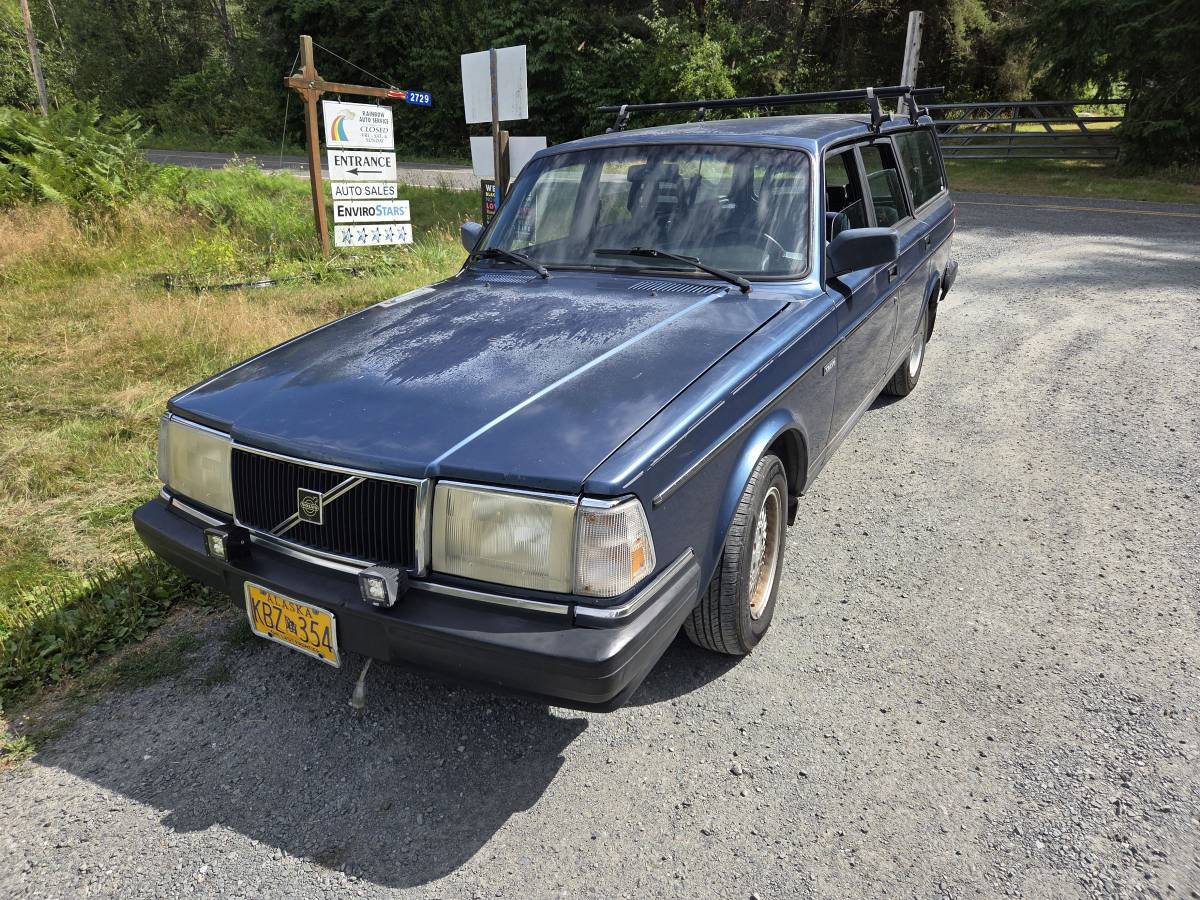 Volvo-245-1993-blue-4