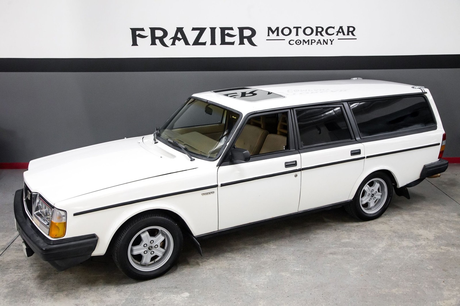 Volvo-245-GTL-1983