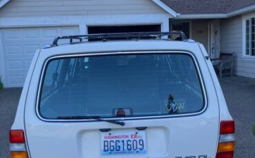 Volvo-245dl-1989-white-7