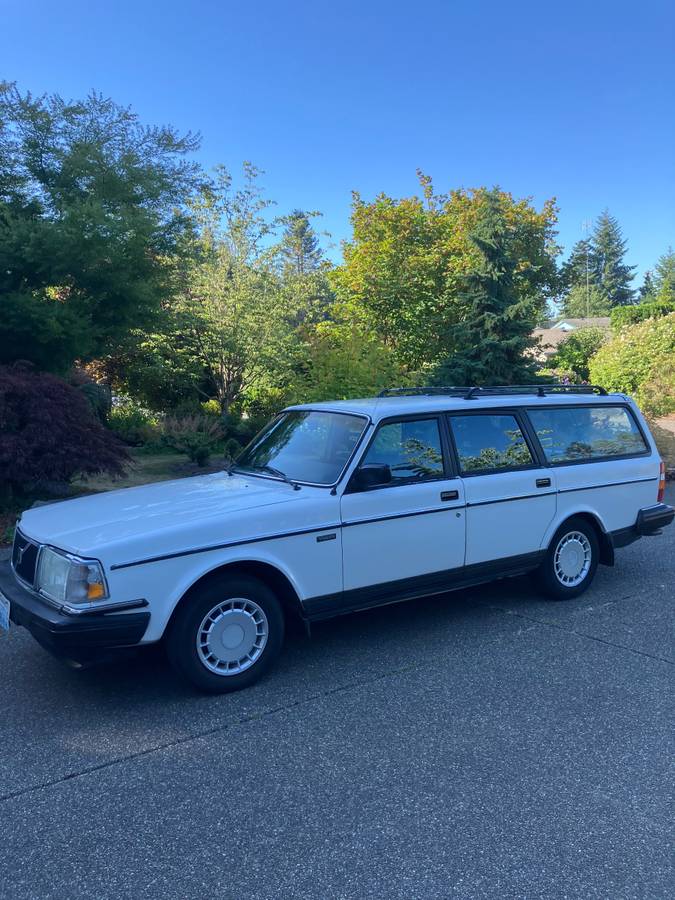 Volvo-245dl-1989-white-8