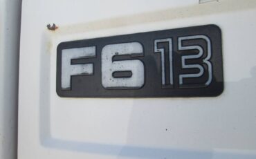Volvo-670-diesel-1984-white-7