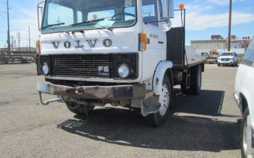 Volvo-670-diesel-1984-white-8