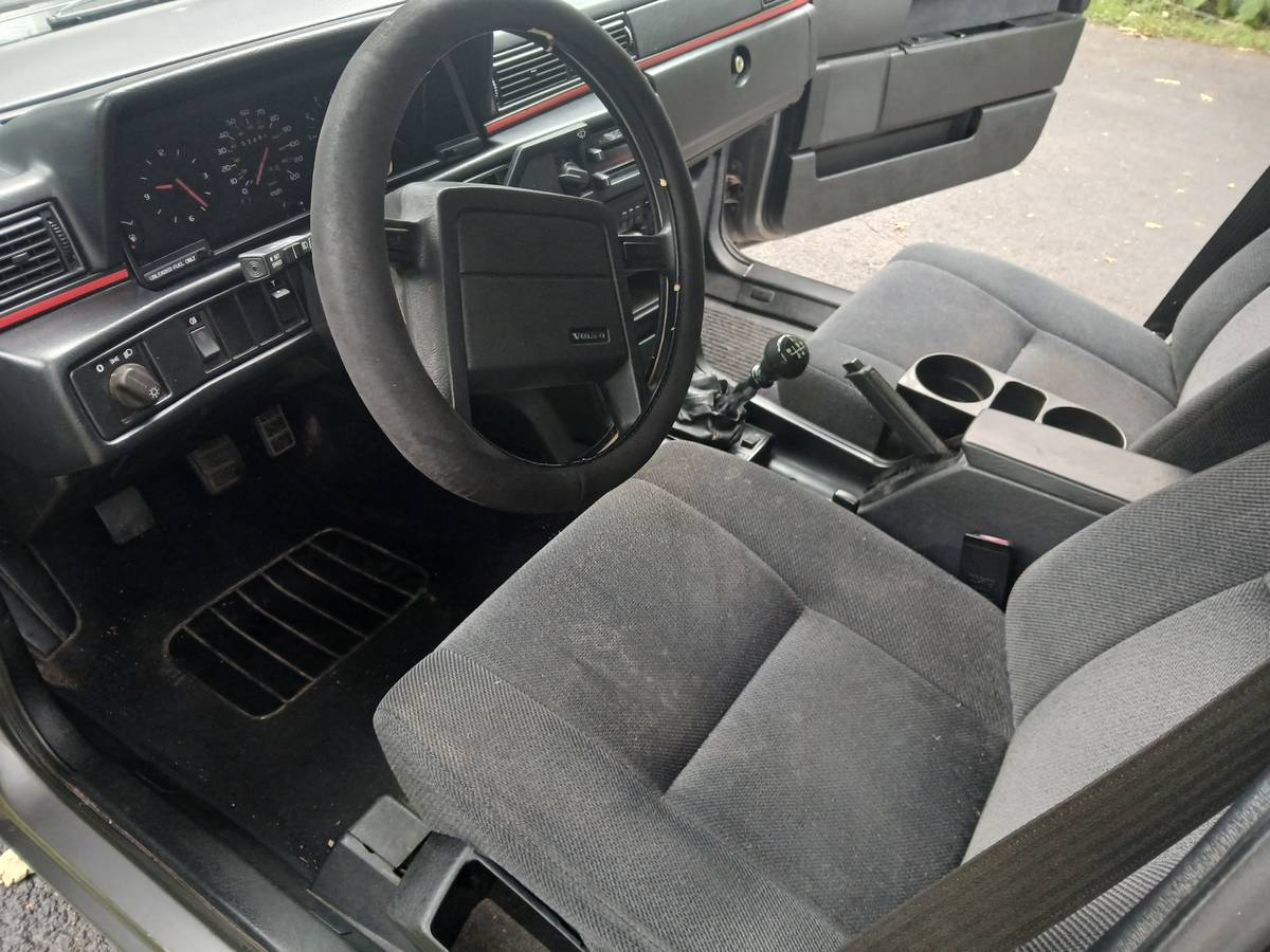 Volvo-740gl-1989-silver-14