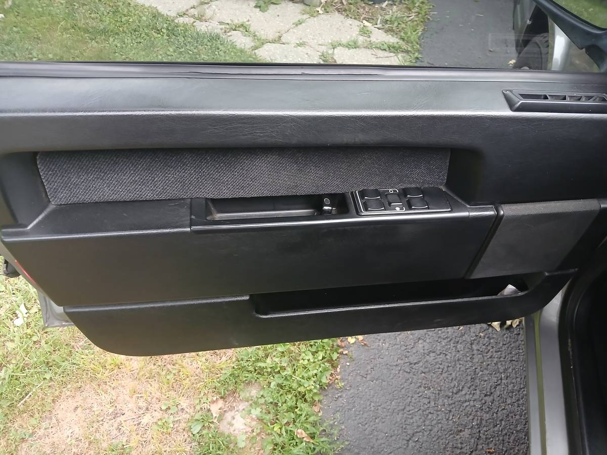 Volvo-740gl-1989-silver-16