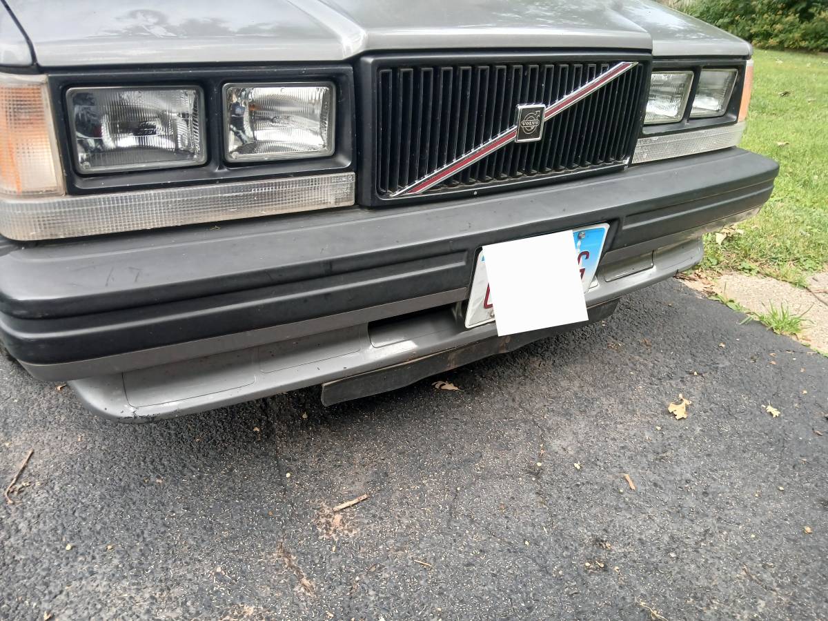 Volvo-740gl-1989-silver-17