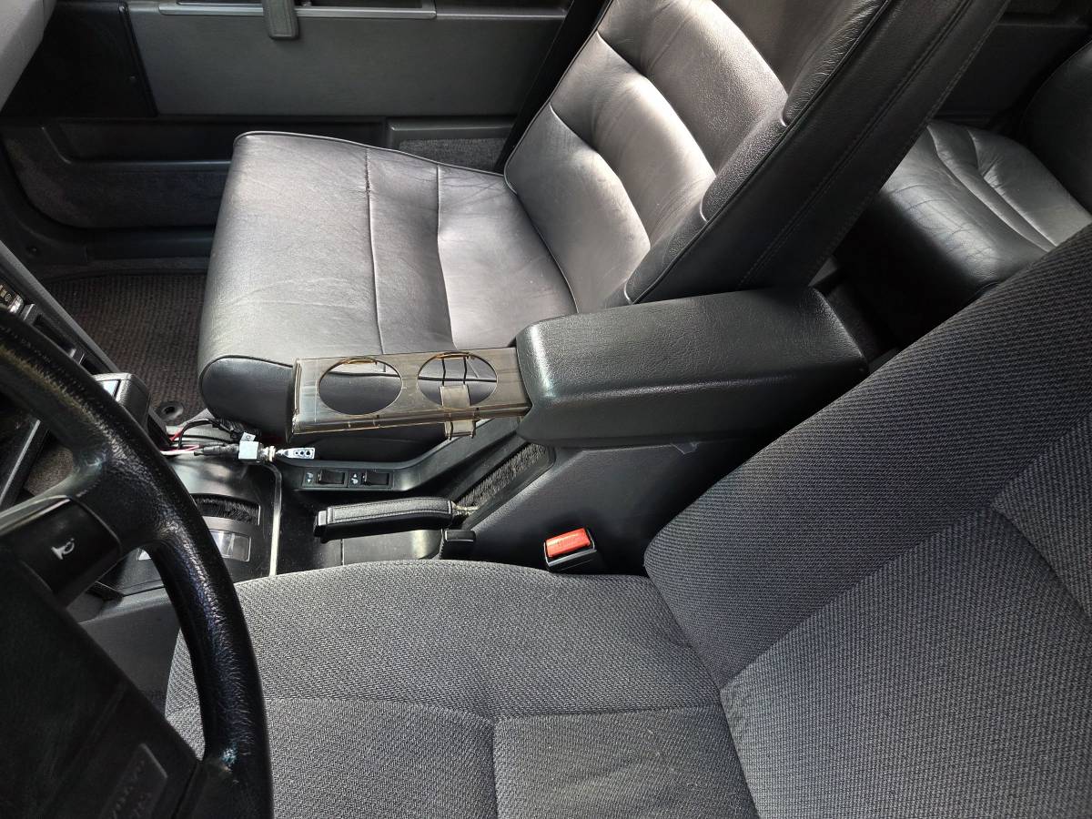 Volvo-760-turbo-1990-black-9