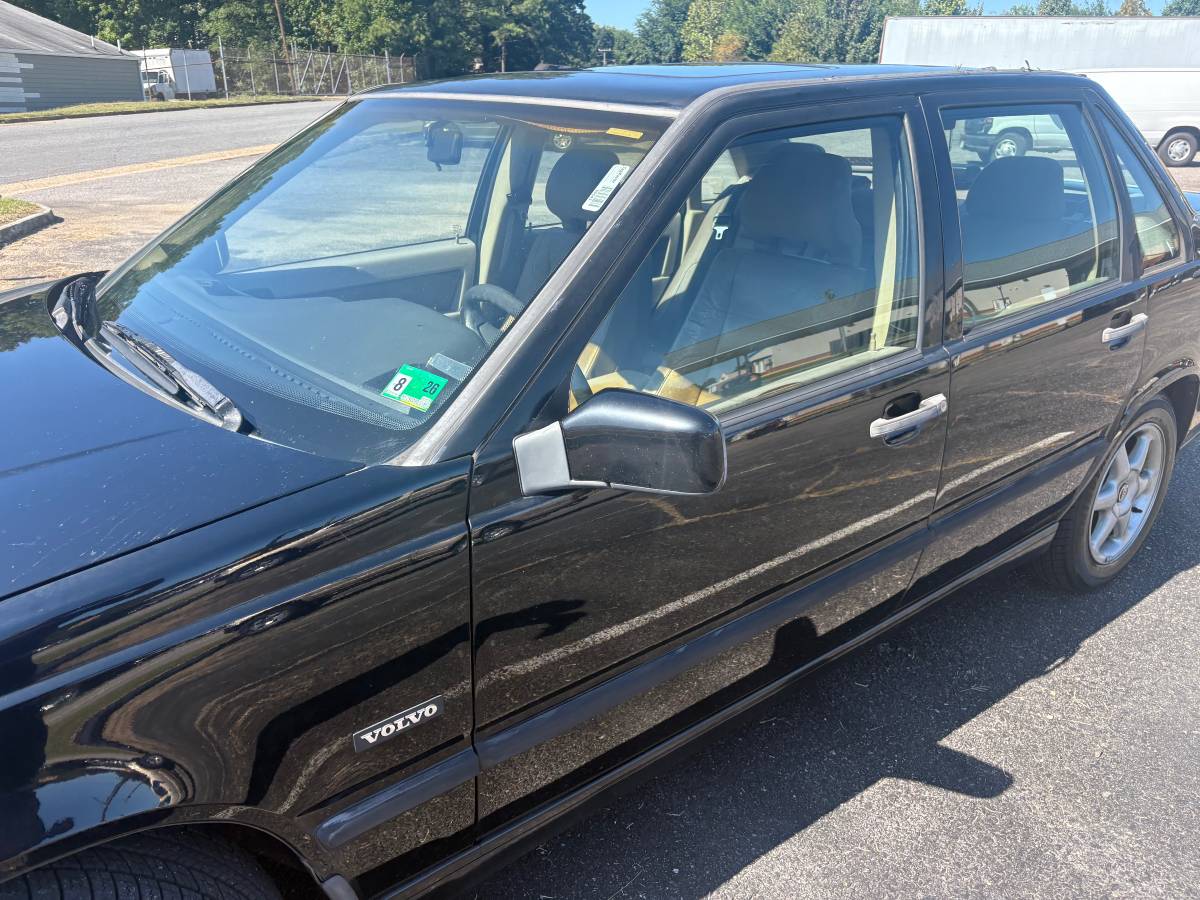Volvo-850-1993-black-18