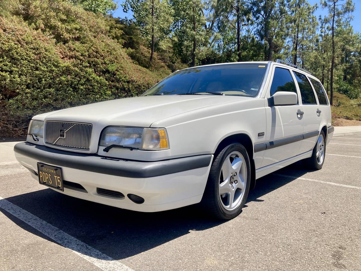 Volvo-850-turbo-sportswagon-1995-white