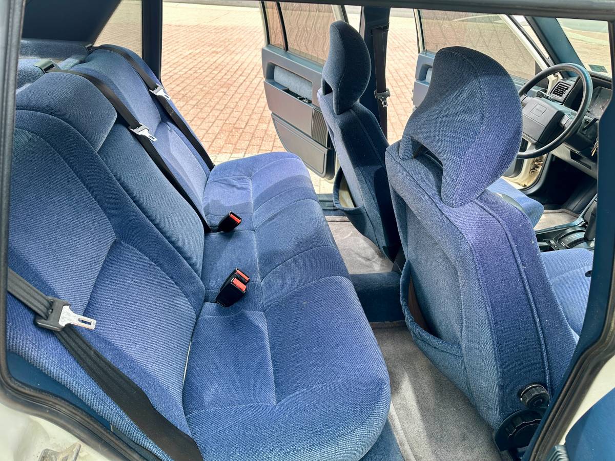 Volvo-940-1994-white-15