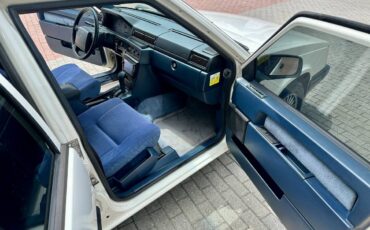 Volvo-940-1994-white-17