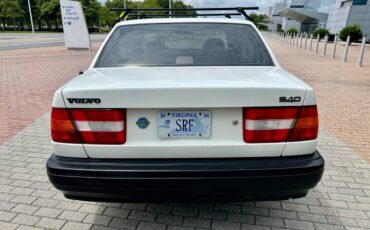 Volvo-940-1994-white