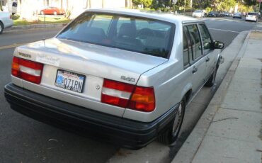Volvo-940-sedan-1994-silver-1