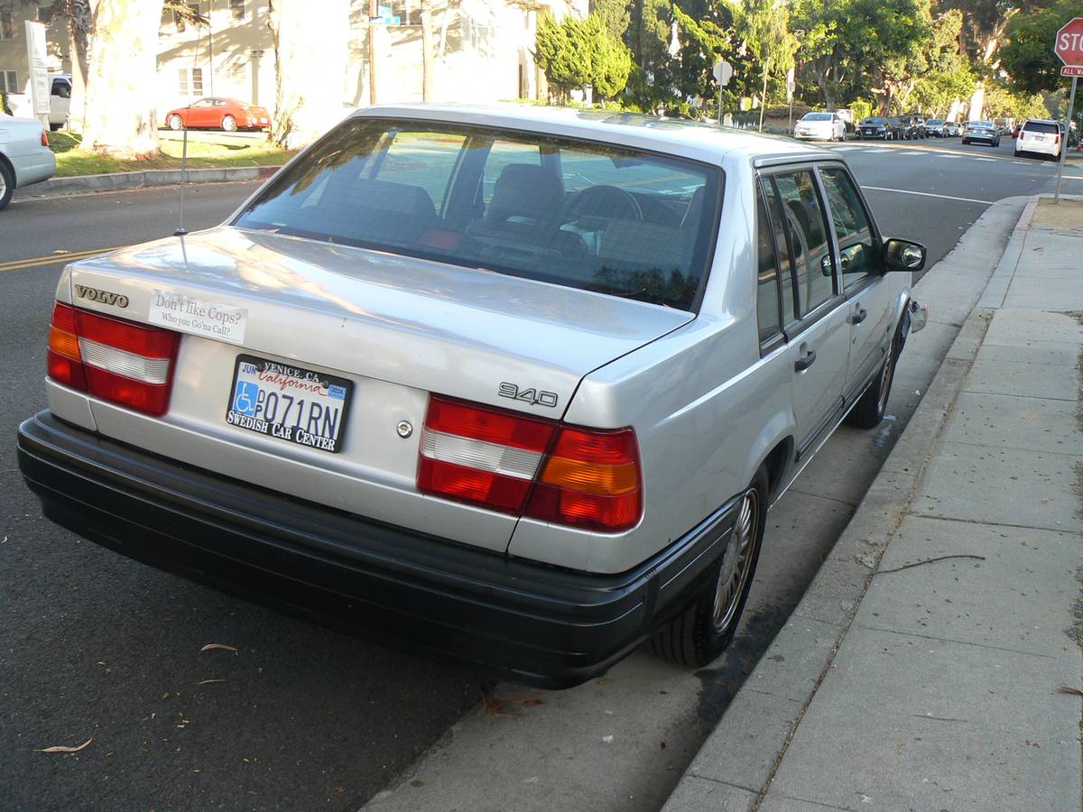 Volvo-940-sedan-1994-silver-1