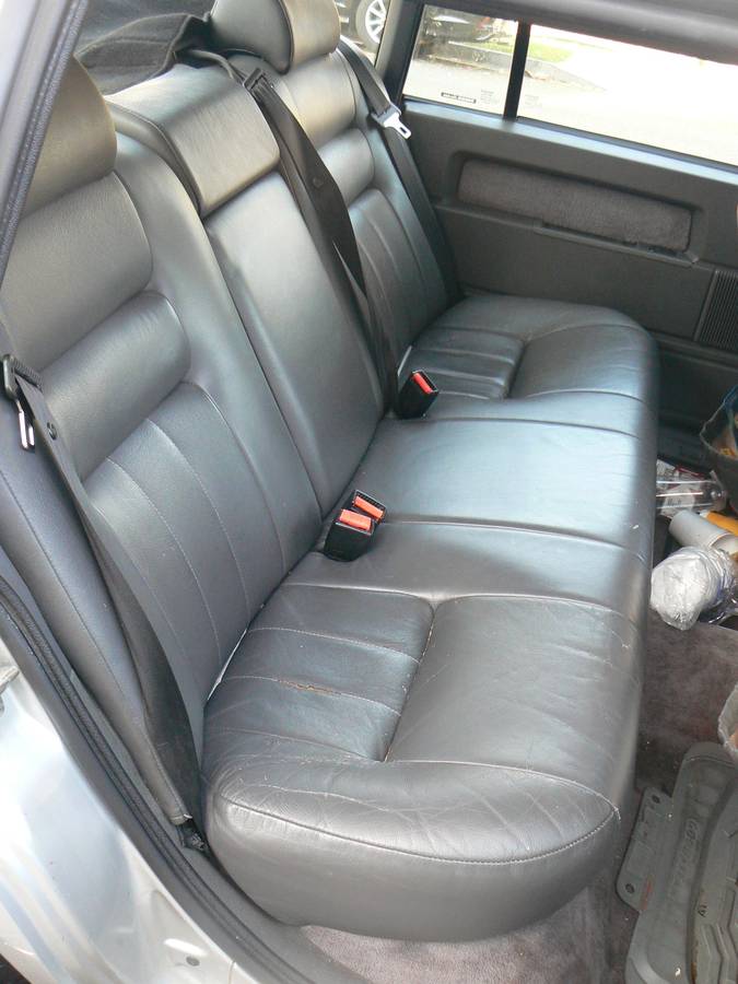 Volvo-940-sedan-1994-silver-10