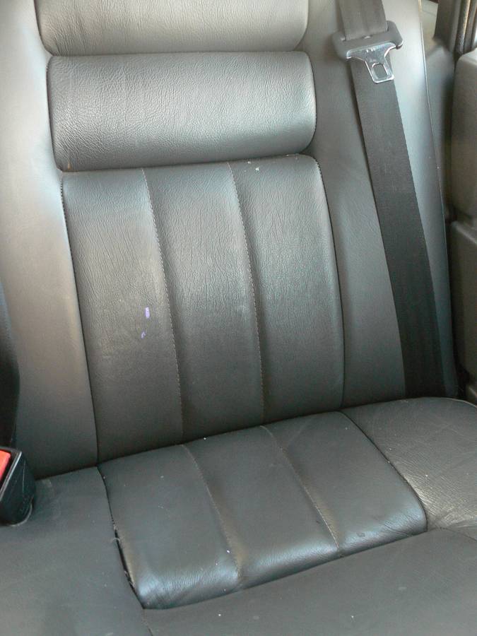 Volvo-940-sedan-1994-silver-12