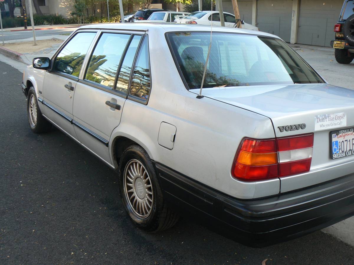 Volvo-940-sedan-1994-silver-2