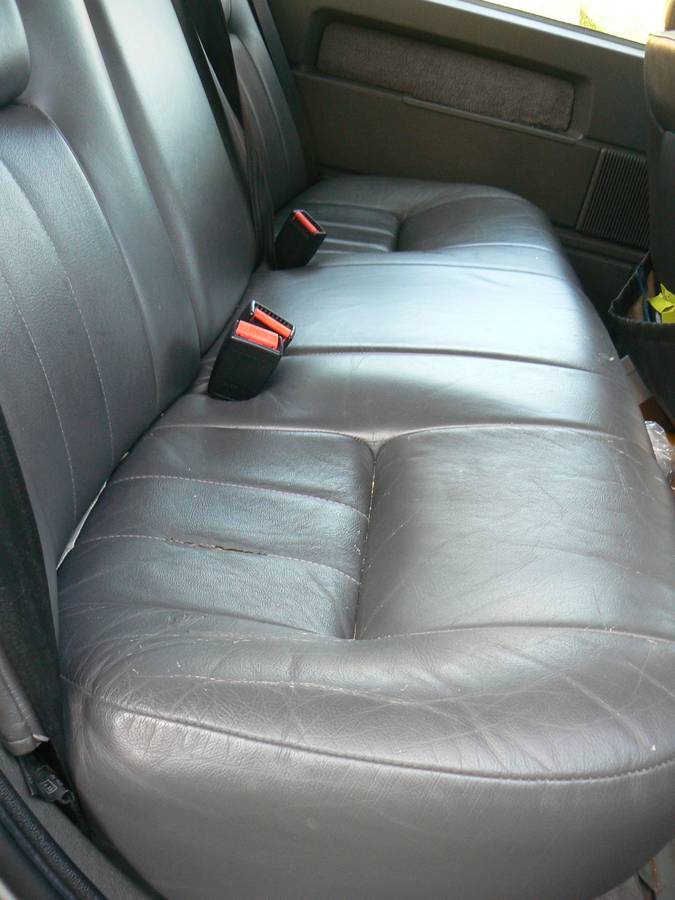 Volvo-940-sedan-1994-silver-9