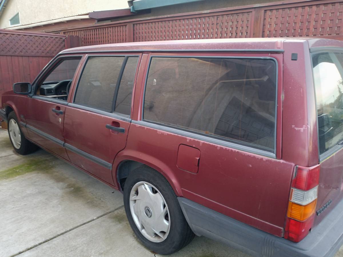 Volvo-940-series-1995-red-13