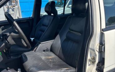 Volvo-940-turbo-1992-white-12