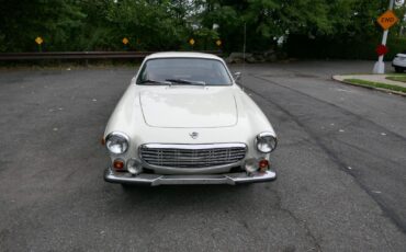 Volvo-P1800-1968-Coupe-1