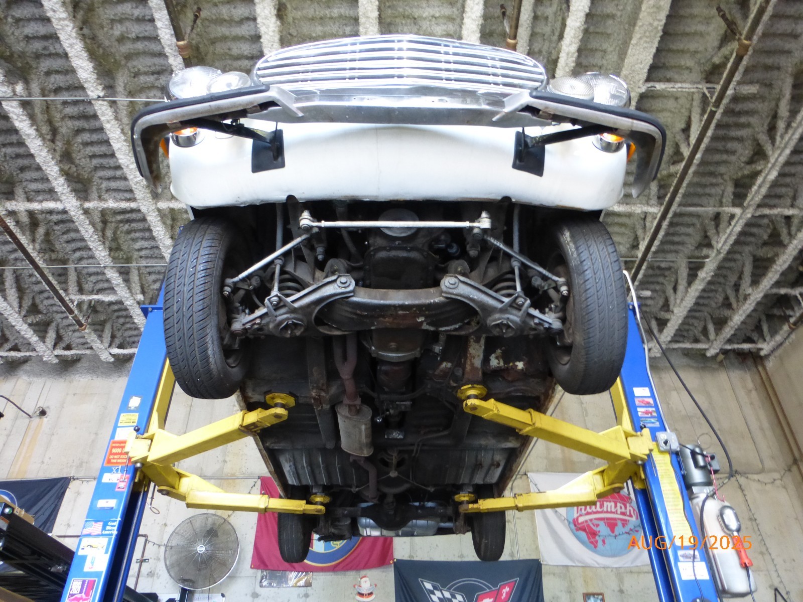 Volvo-P1800-1968-Coupe-12