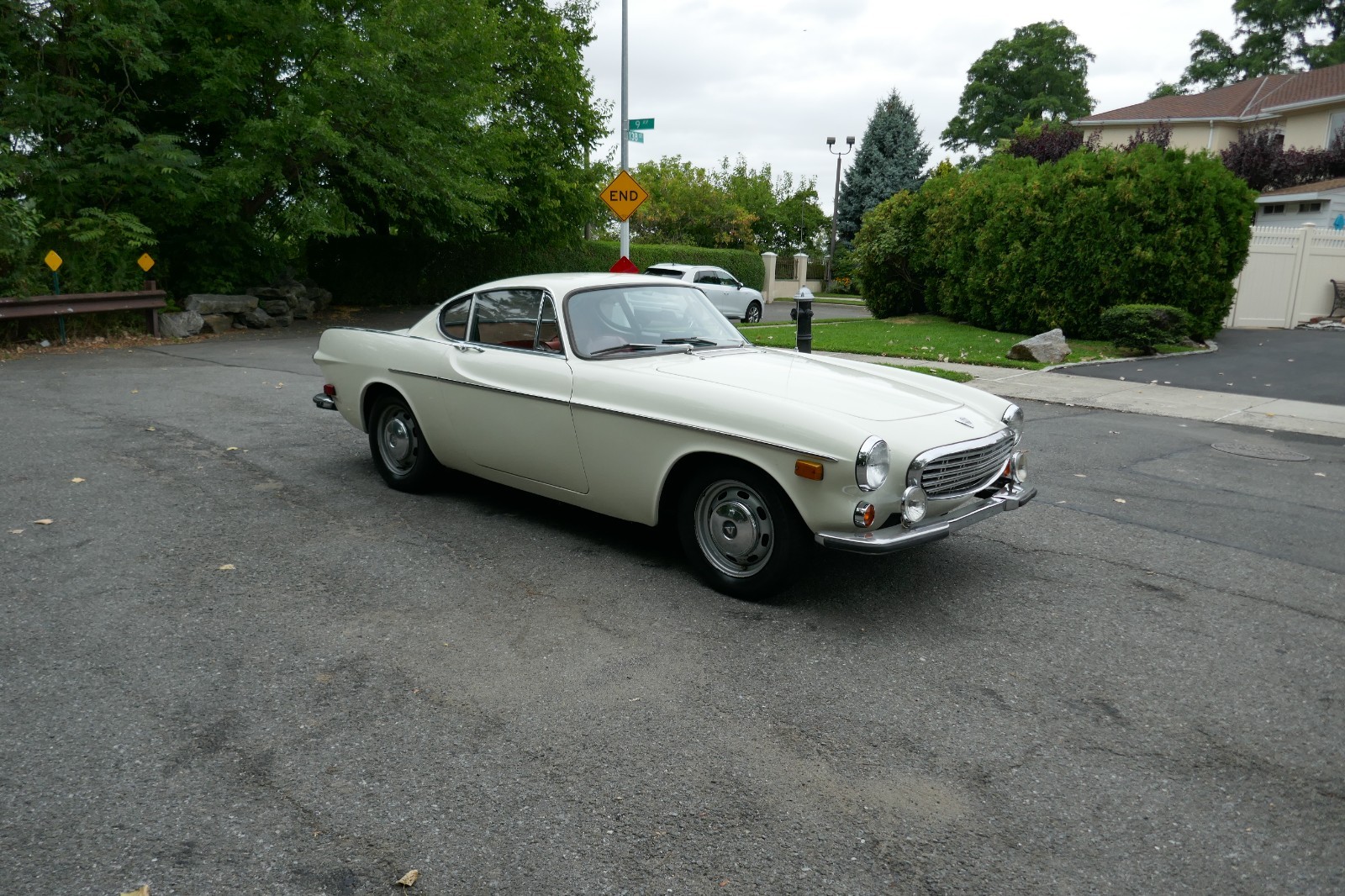 Volvo-P1800-1968-Coupe-19