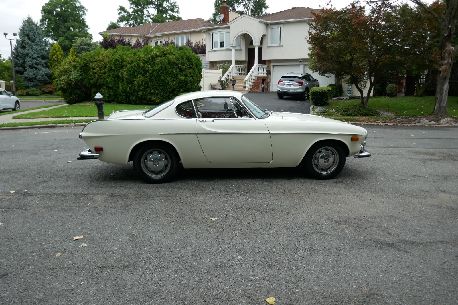 Volvo-P1800-1968-Coupe-4