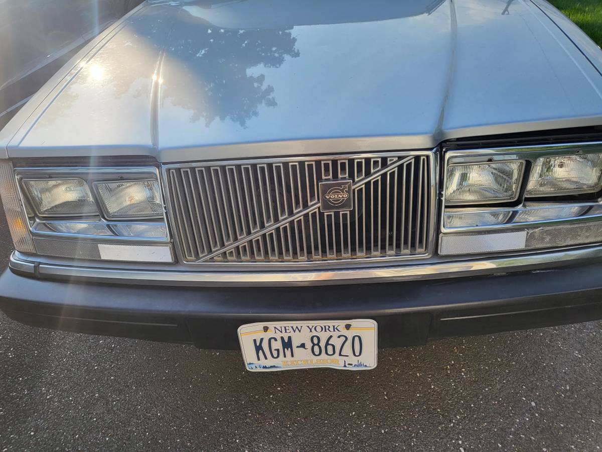 Volvo-gl-1985-silver-10