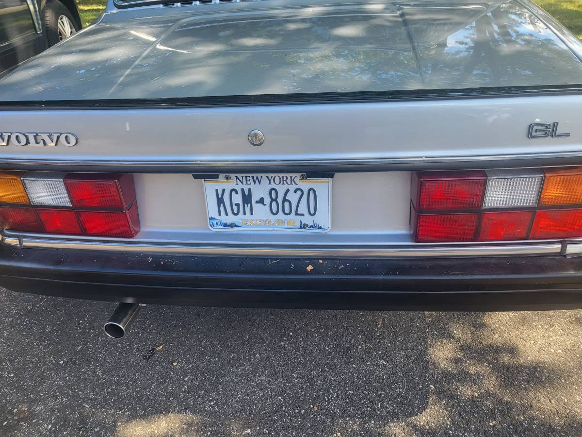 Volvo-gl-1985-silver-14