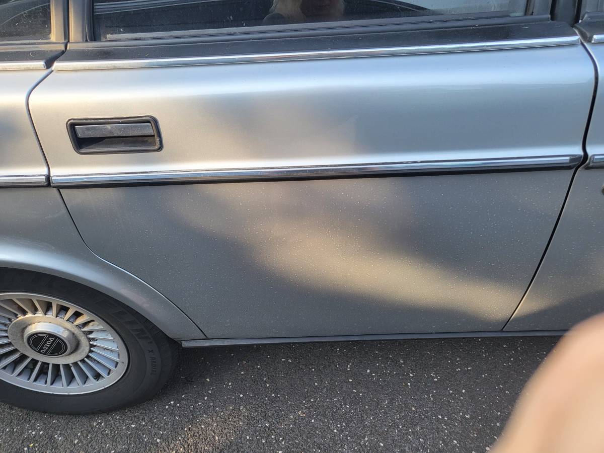 Volvo-gl-1985-silver-23