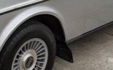 Volvo-gl-1985-silver-3